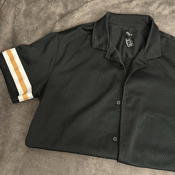 Forever 21 Black dress shirt - Picture 2 of 2